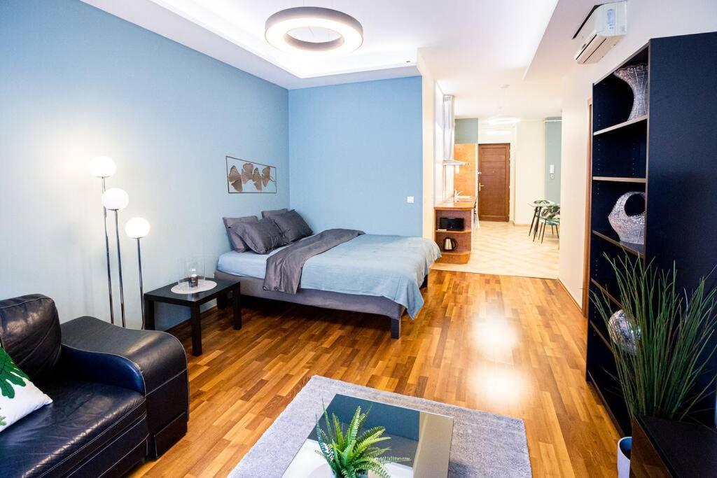 Urban Jungle Apartment In The Citycenter Budapest Exteriör bild