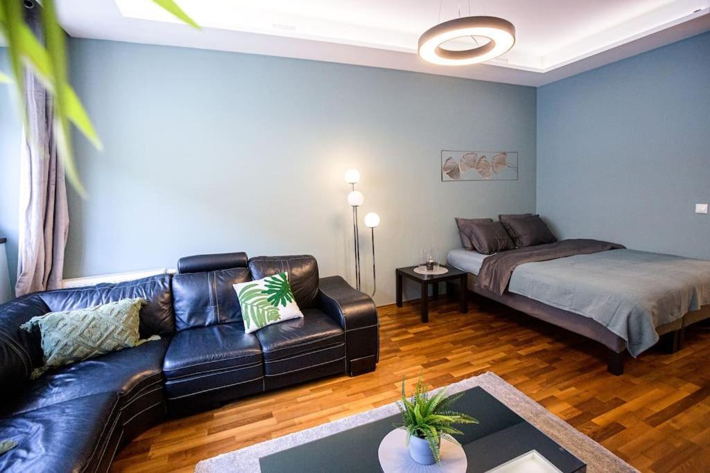 Urban Jungle Apartment In The Citycenter Budapest Exteriör bild
